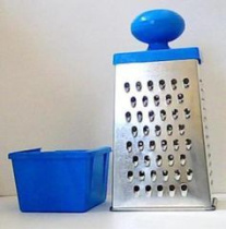 Терка 4-х гранная 28см "Кварц" с пласт.кругл.ручкой и пласт. контейнером 450мл (1/25)