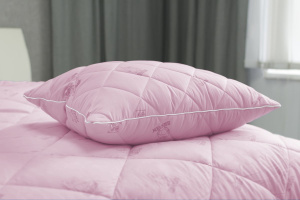 Подушка стеганая 70х50 "ОдеялSon" серия "Сова" Розовый (1/8)